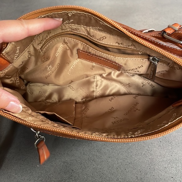 Petusco genuine leather made in Spain horse baguette bag - Picture 9 of 9